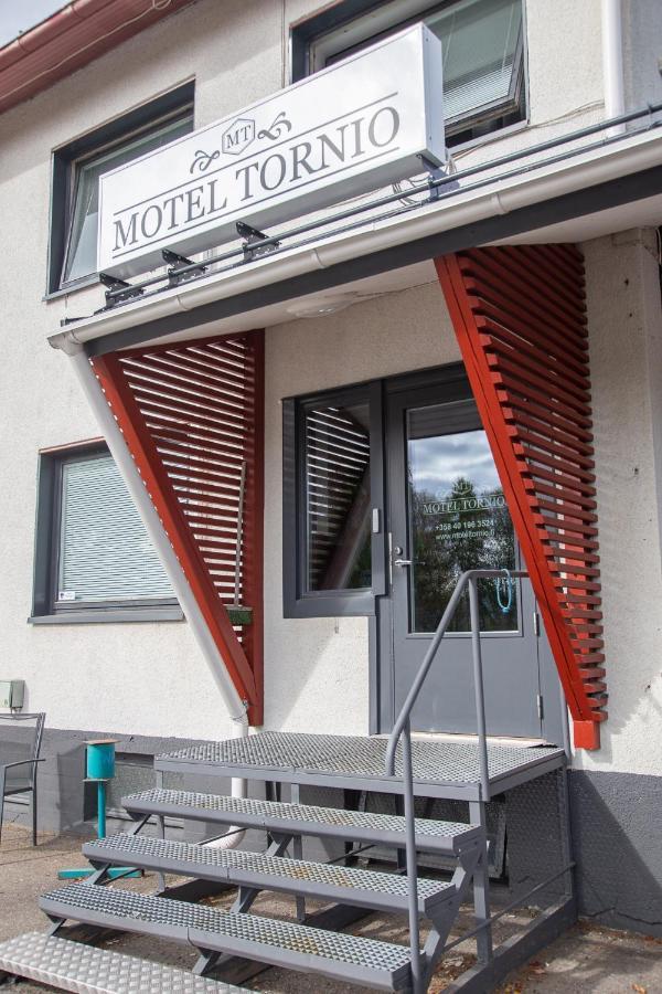 Motel ตอร์นีโอ ภายนอก รูปภาพ